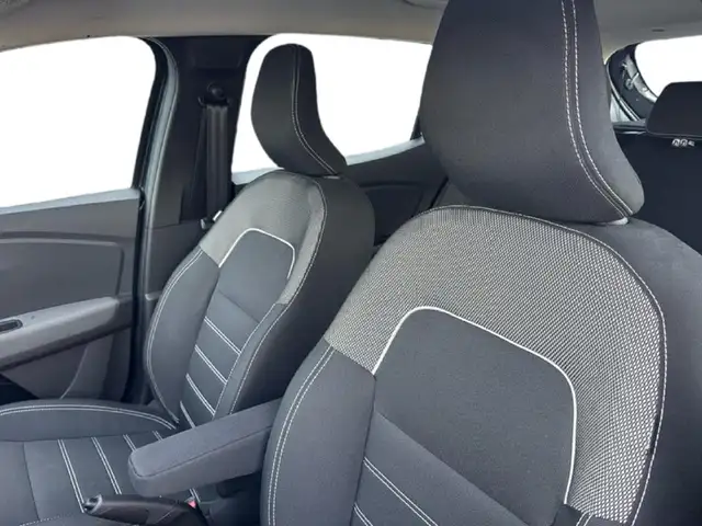 Dacia Sandero view 14
