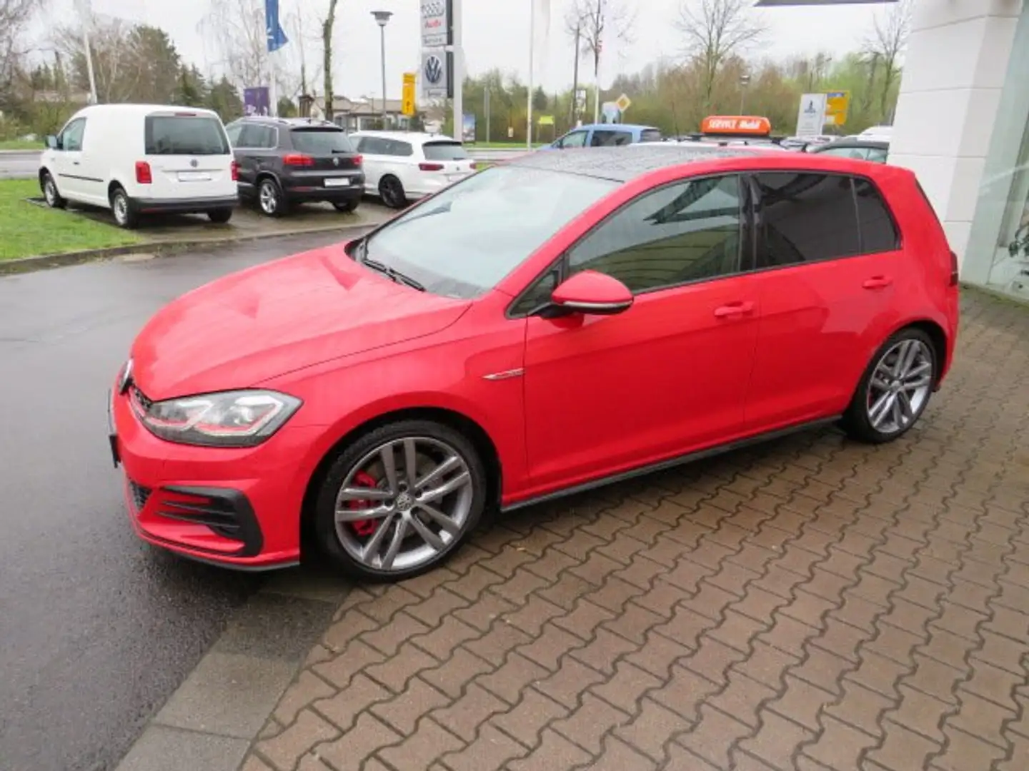 Volkswagen Golf VII Lim. GTI Performance / Standheizung Rot - 2