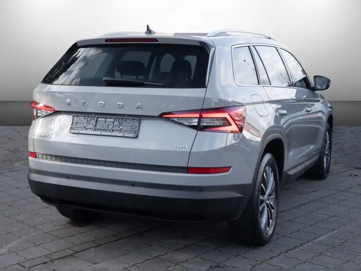 Skoda Kodiaq 2.0 TDI Style 4x4 DSG AHK+LED+STANDHZG Grau - 2