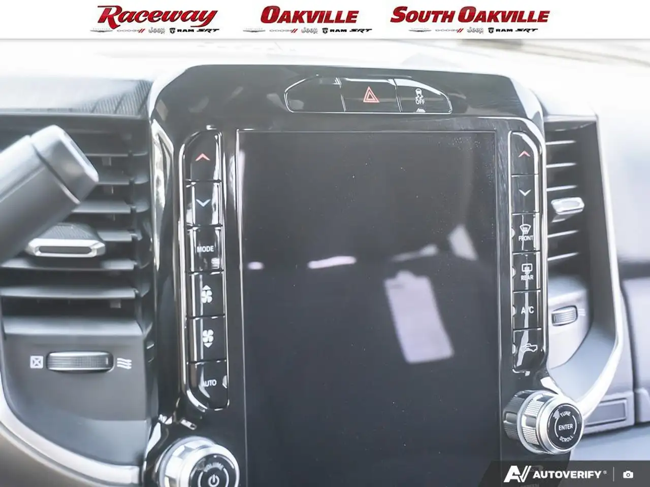 RAM 2500 снимка RAM 2500