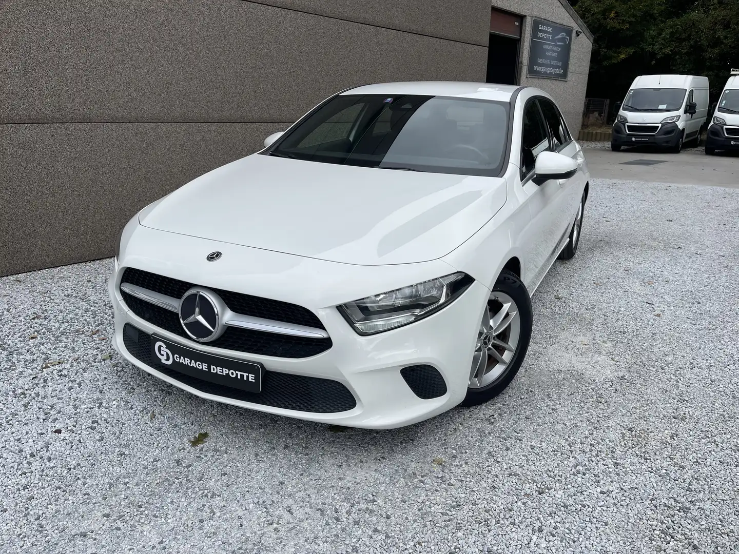 Mercedes-Benz A 180 A 180 i Automatic Blanc - 1