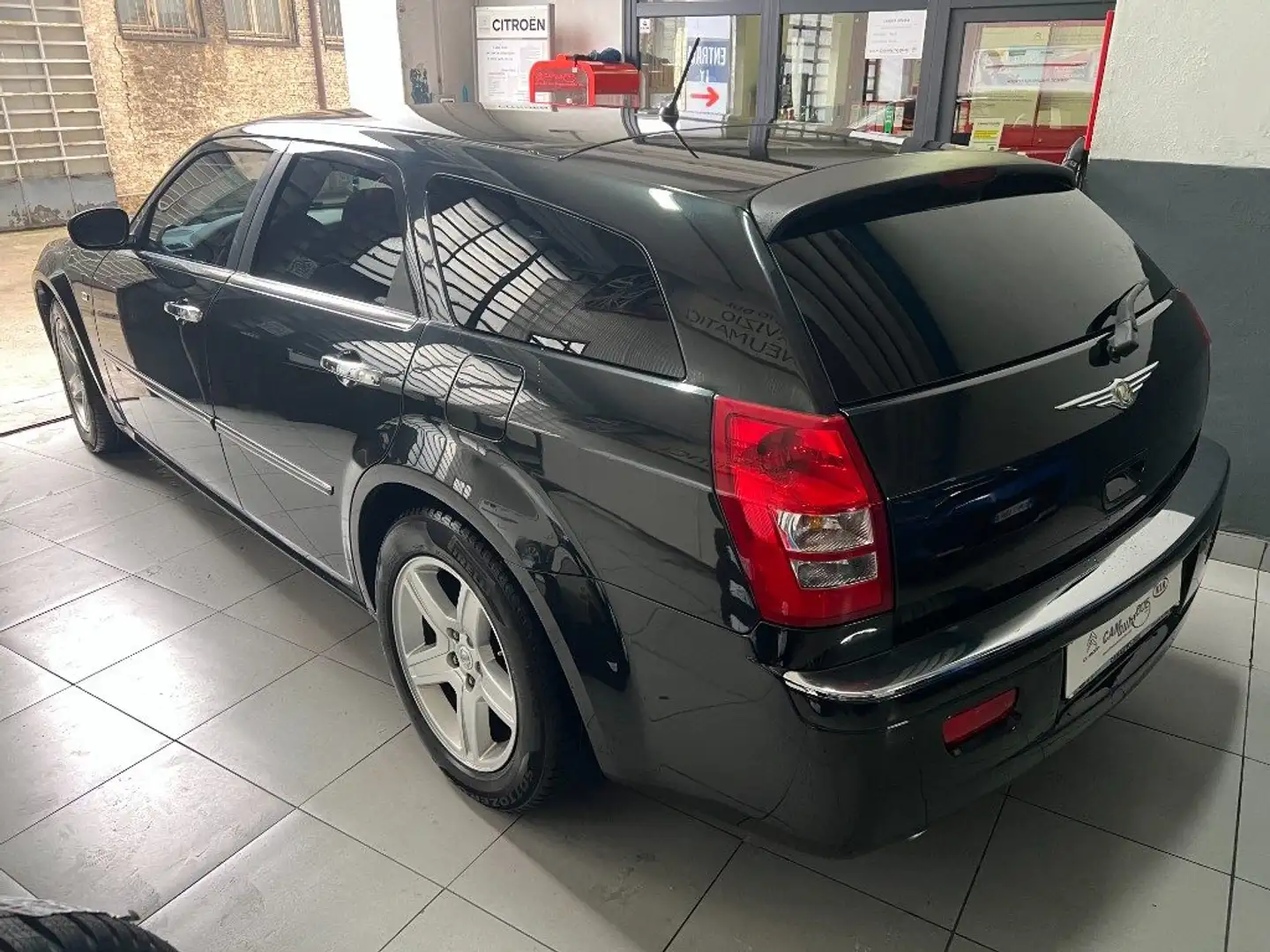 Chrysler 300C 3.0 V6 CRD cat DPF Touring Schwarz - 2