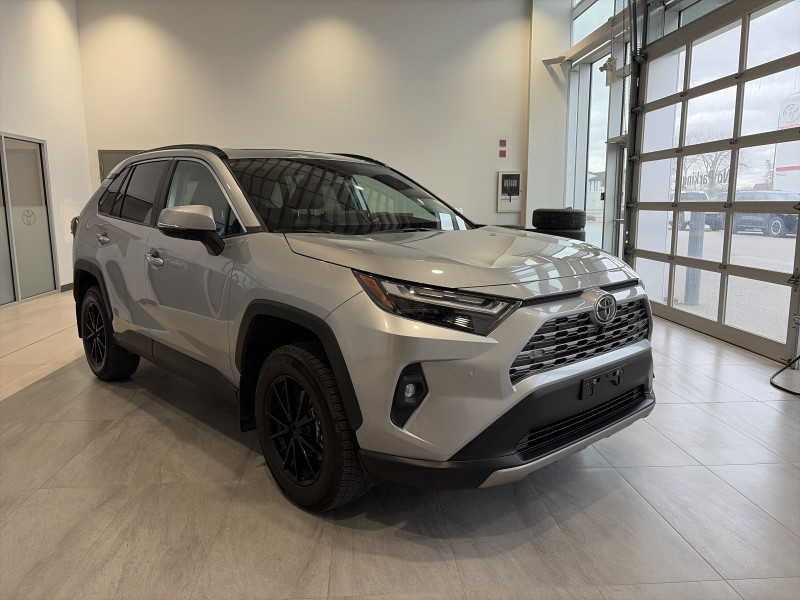 2025 Toyota RAV4 Limited  Leather Seats, Sunroof, Cooled Seats, Wir — снимка 1