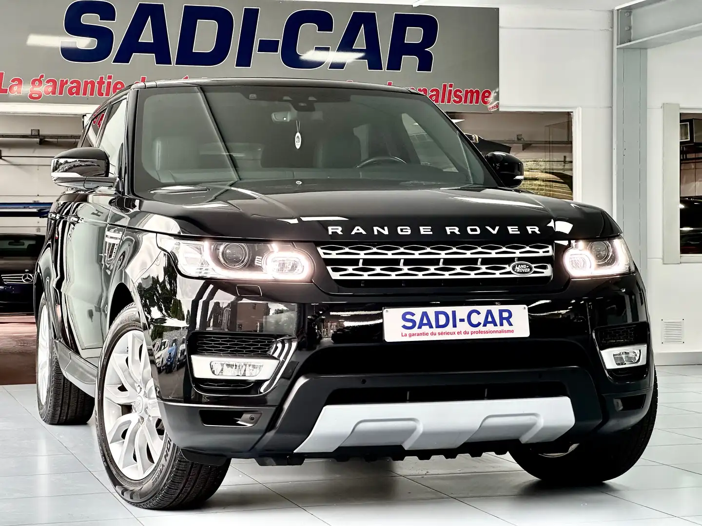 Land Rover Range Rover Sport - 3.0 TDV6 211cv HSE - FULL OPTIONS Noir - 1