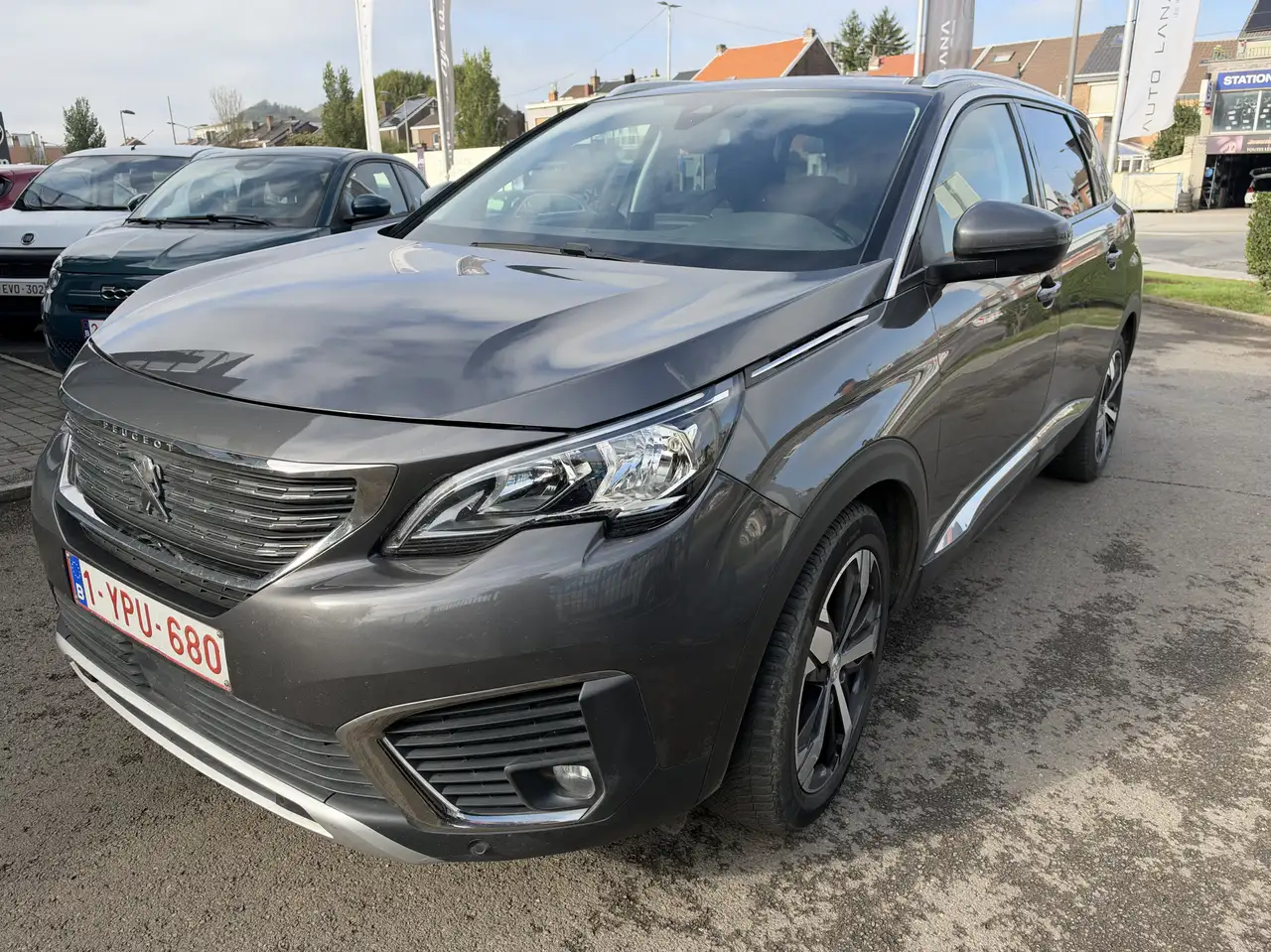 Peugeot 5008