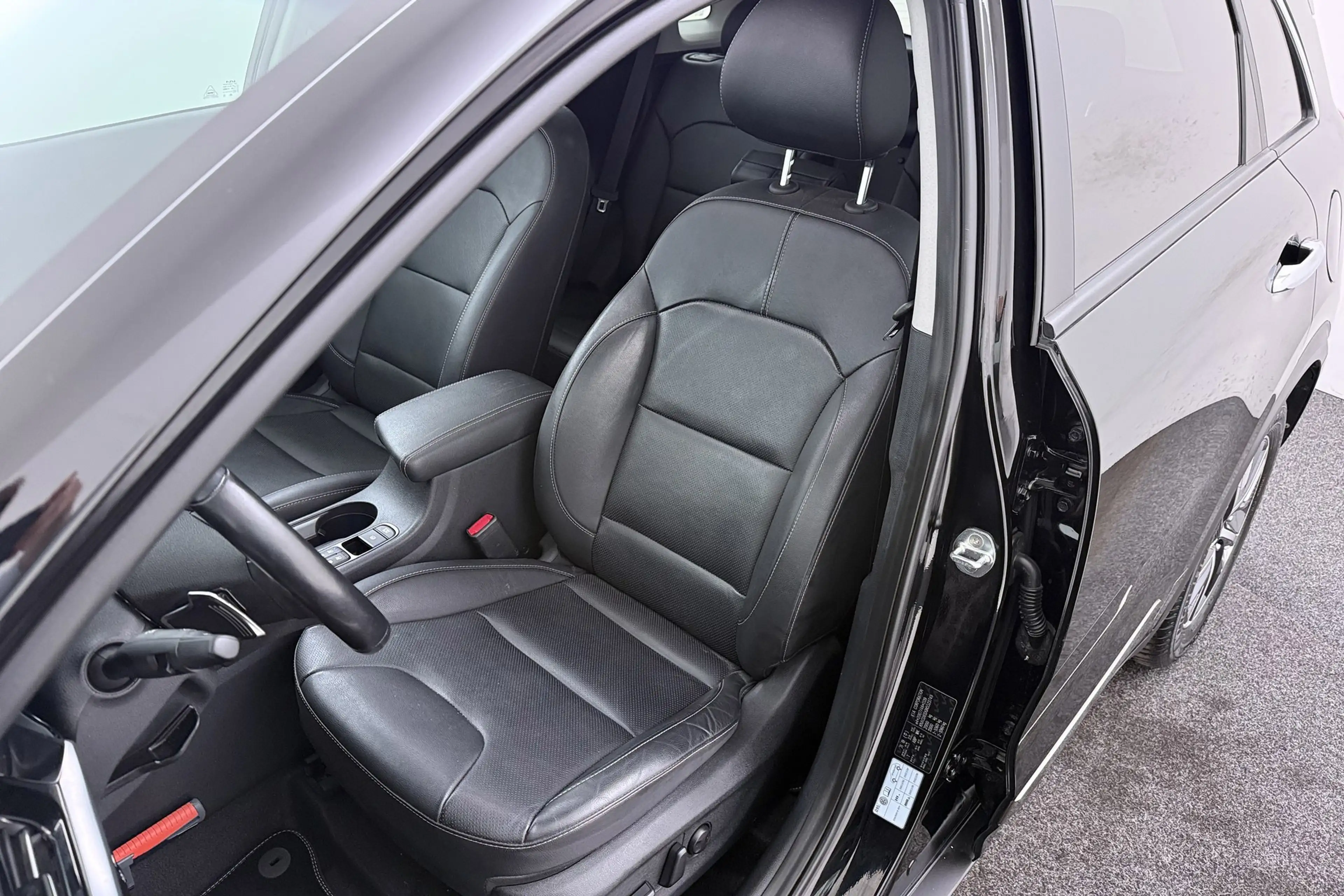 Kia Niro 1.6 GDi PHEV ExecutiveLine | 28.000 KM! | Org NL | — photo 16
