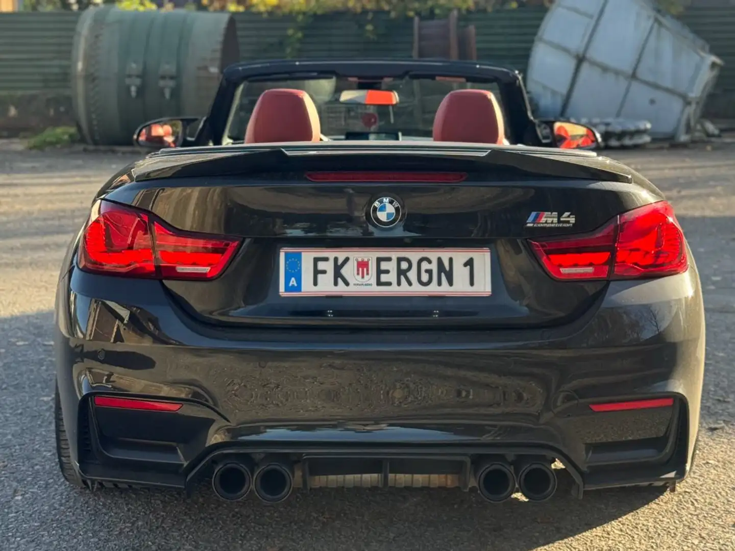 BMW M4 M4 Cabrio M-DKG Aut. (F83) Schwarz - 2