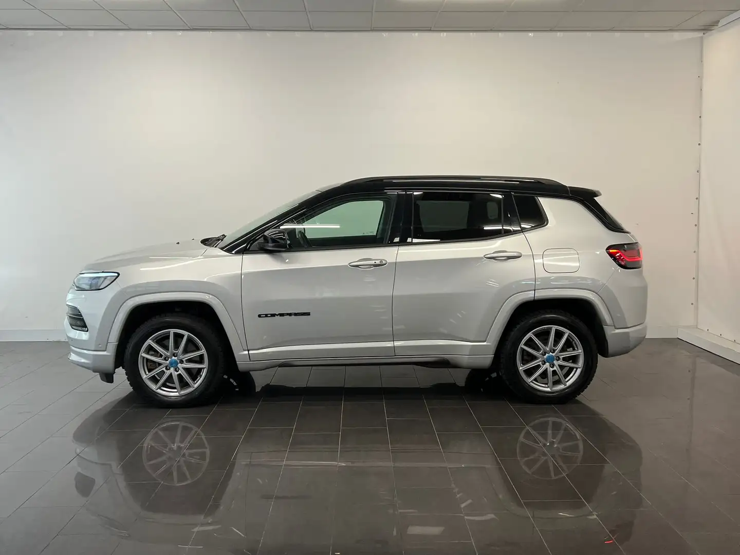 Jeep Compass 4xe 240 Plug-in Hybrid Electric S Grijs - 2