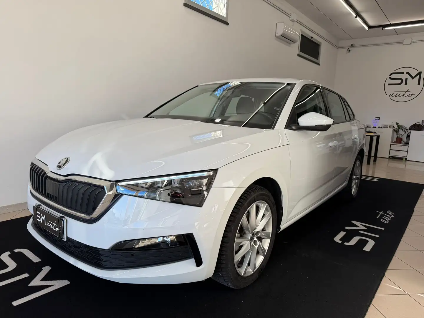 Skoda Scala Scala 2019 1.0 tsi Style 110cv dsg Bianco - 1