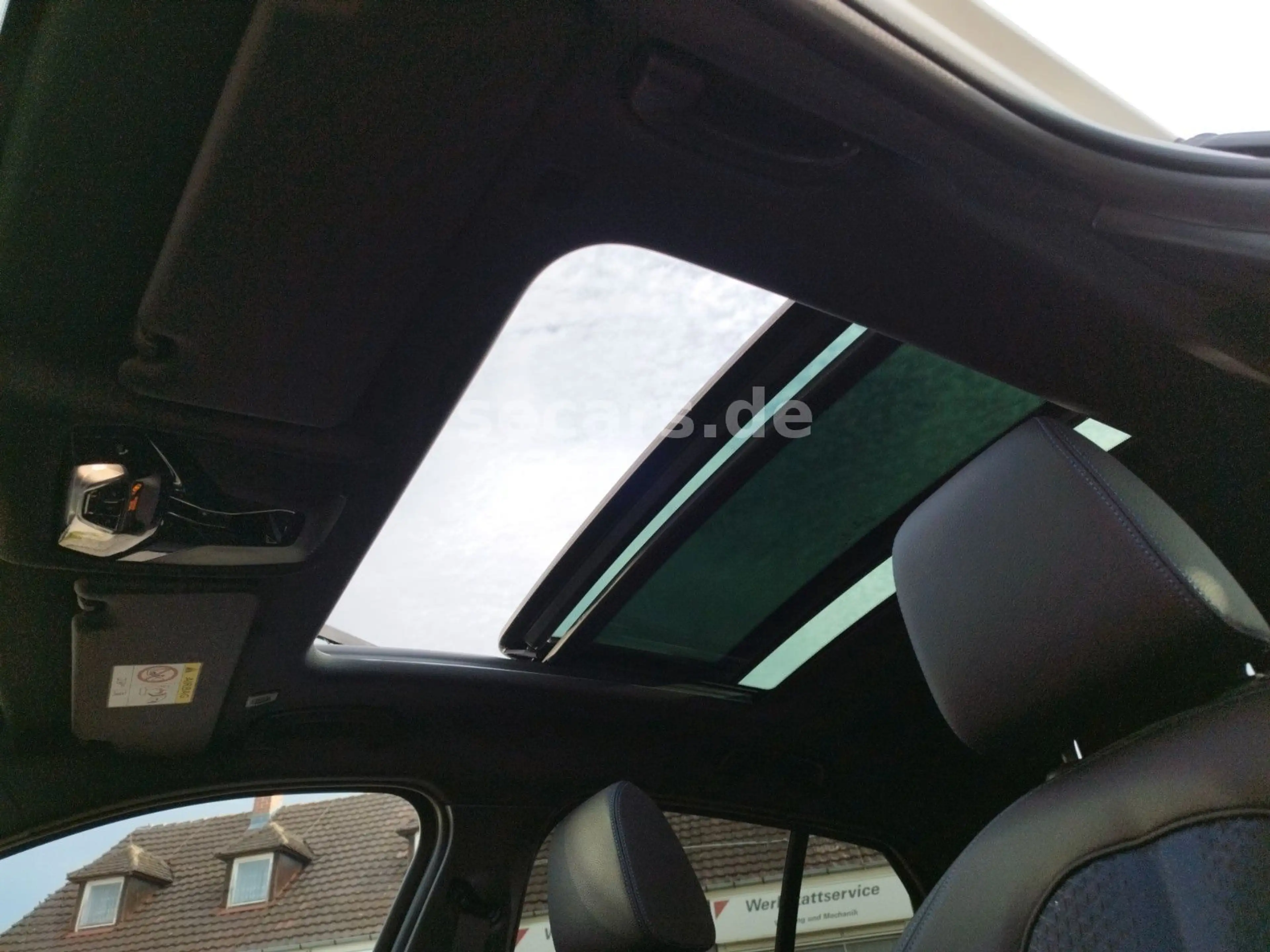 BMW 120 i MSport Aut AdLED LiCoPro Pano AHK FLA HiFi — photo 11