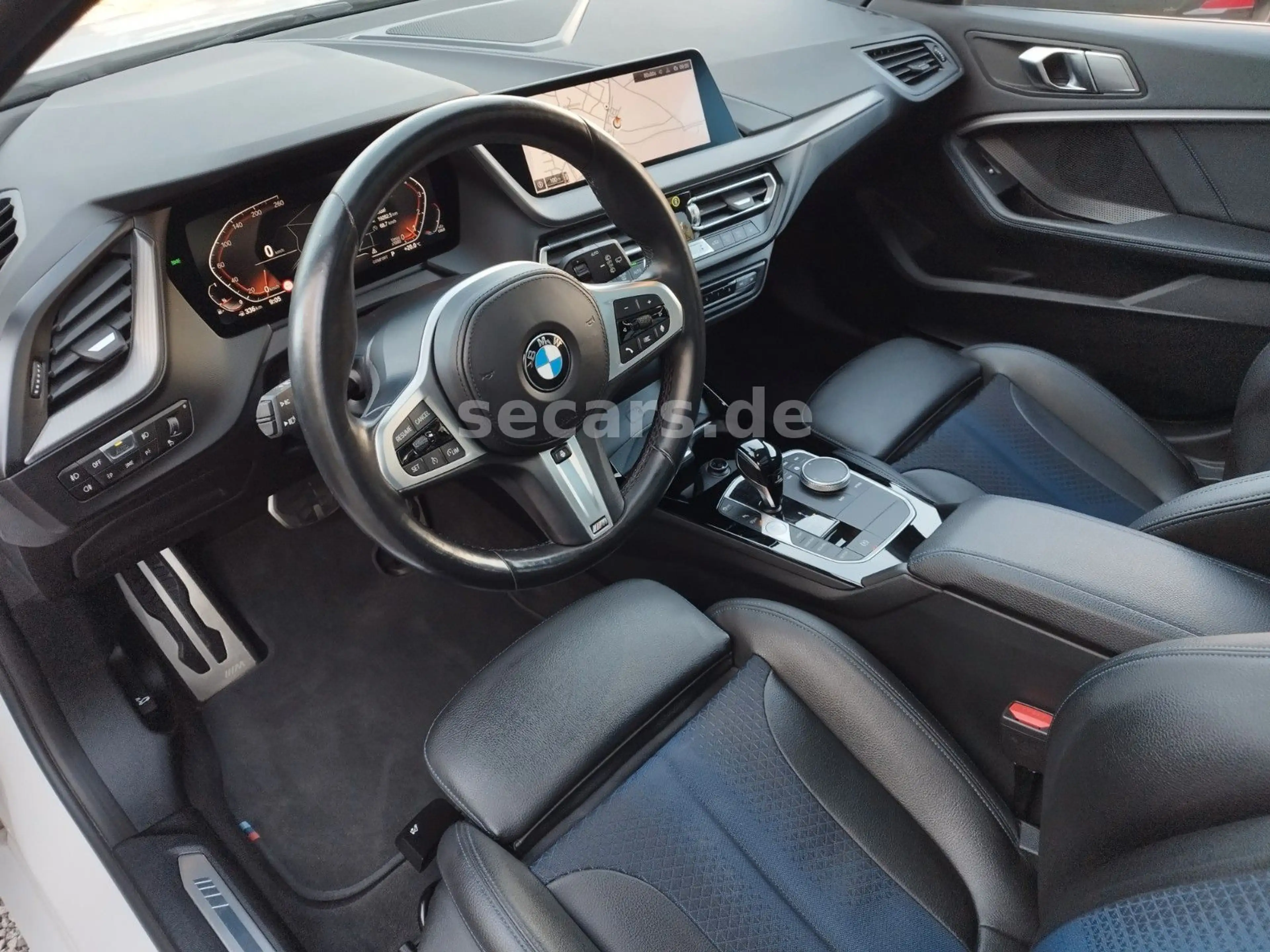 BMW 120 i MSport Aut AdLED LiCoPro Pano AHK FLA HiFi — photo 7