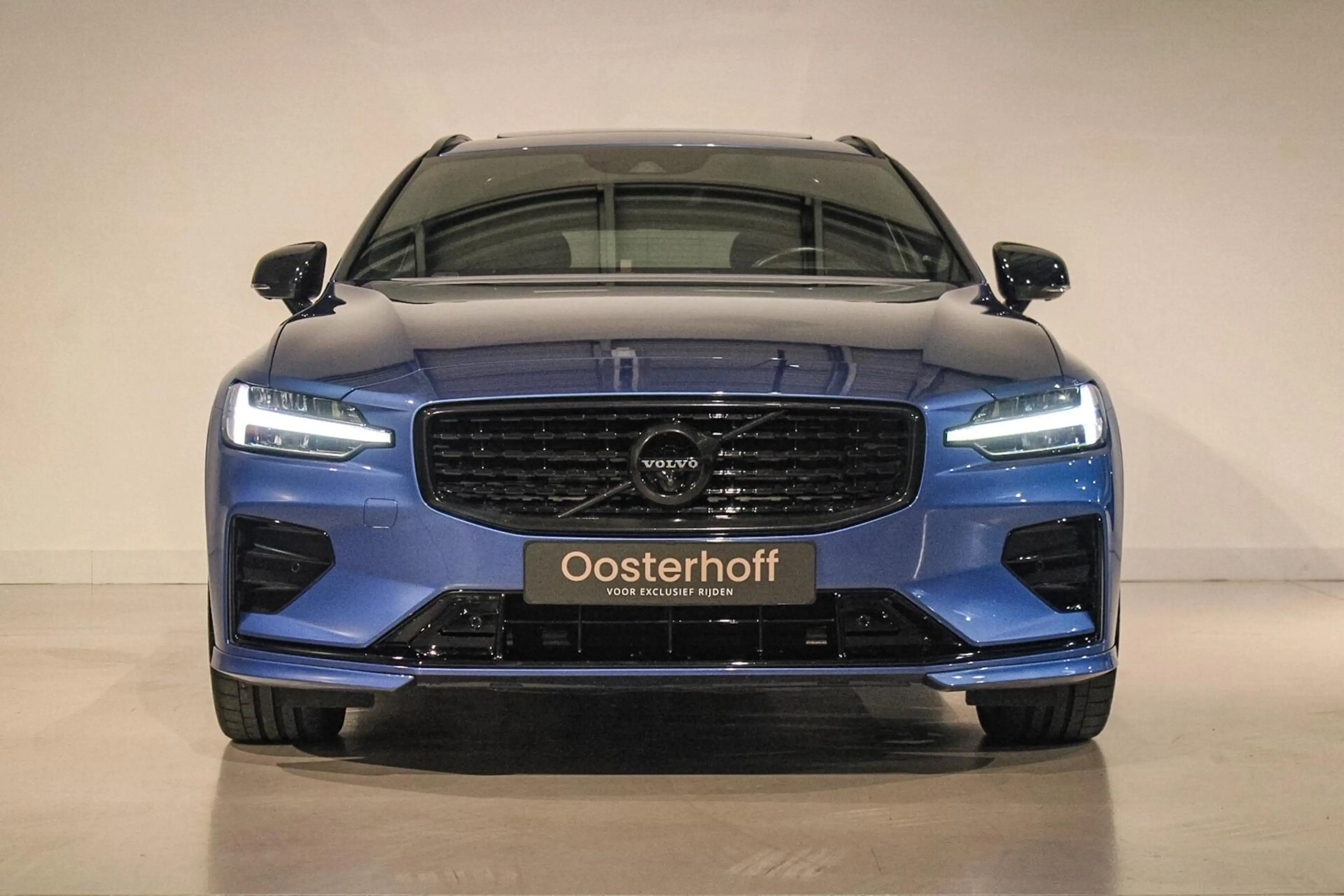 Volvo V60 2.0 T5 R-Design PANO | H&K | 20 " | TREKH | POLEST — photo 4