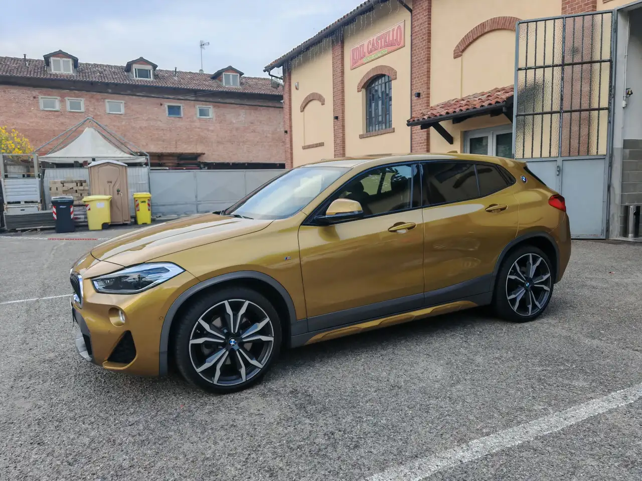 BMW X2