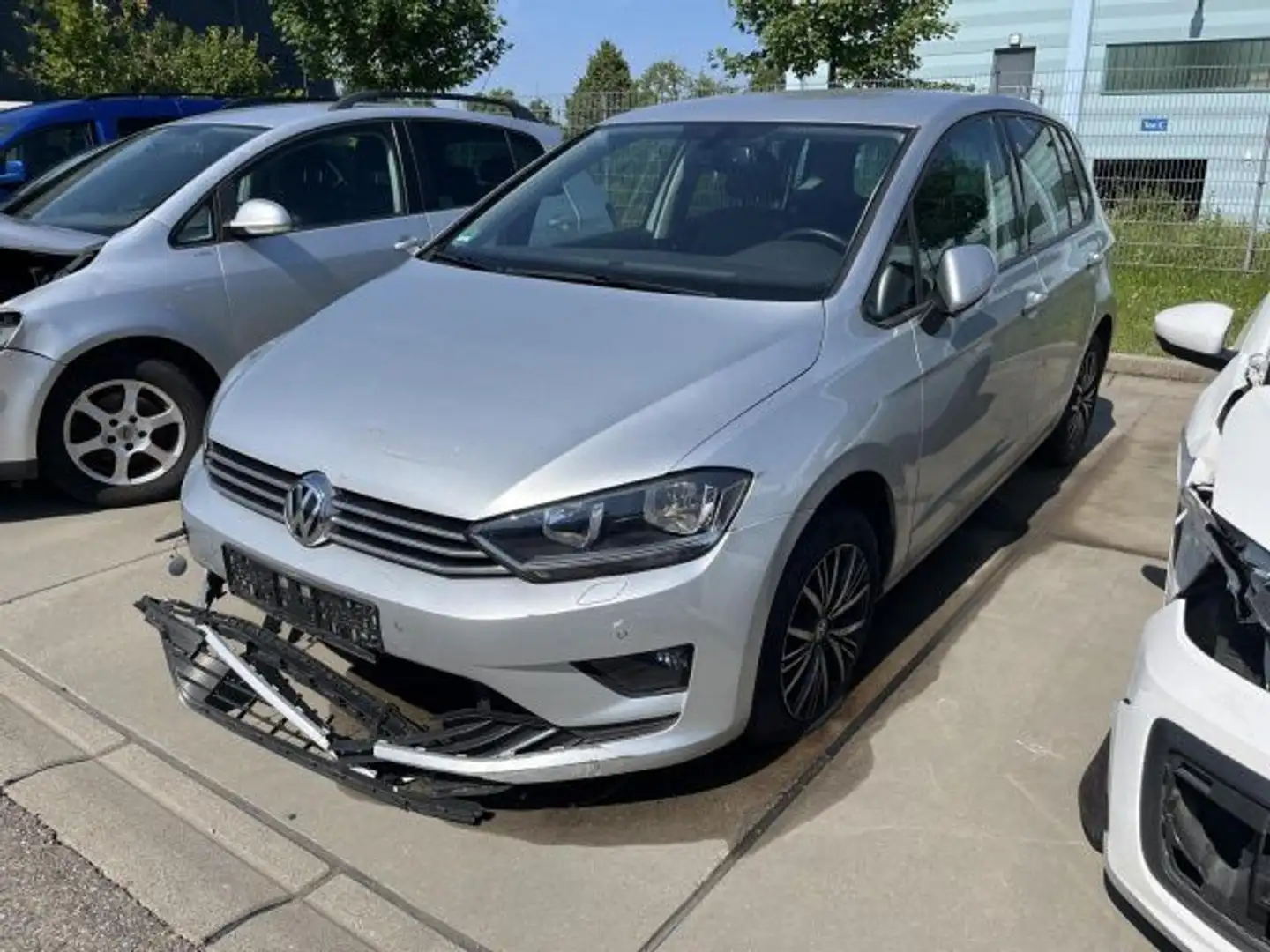 Volkswagen Golf Sportsvan 1,4 TSI DSG Allstar AHK Navi ACC Silber - 2