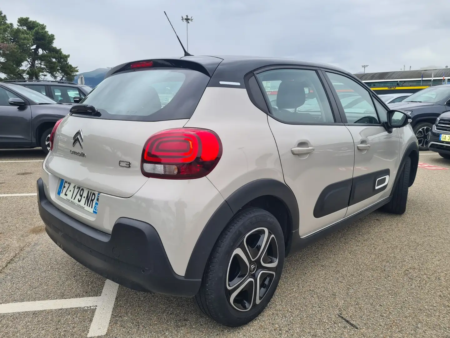 Citroen C3 Feel Beige - 2