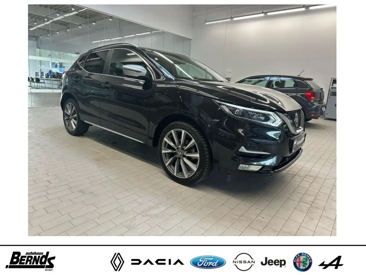 Nissan Qashqai 1.3 DIG-T DCT TEKNA+ 360° VIEW NAVI WINTER PAK - 2