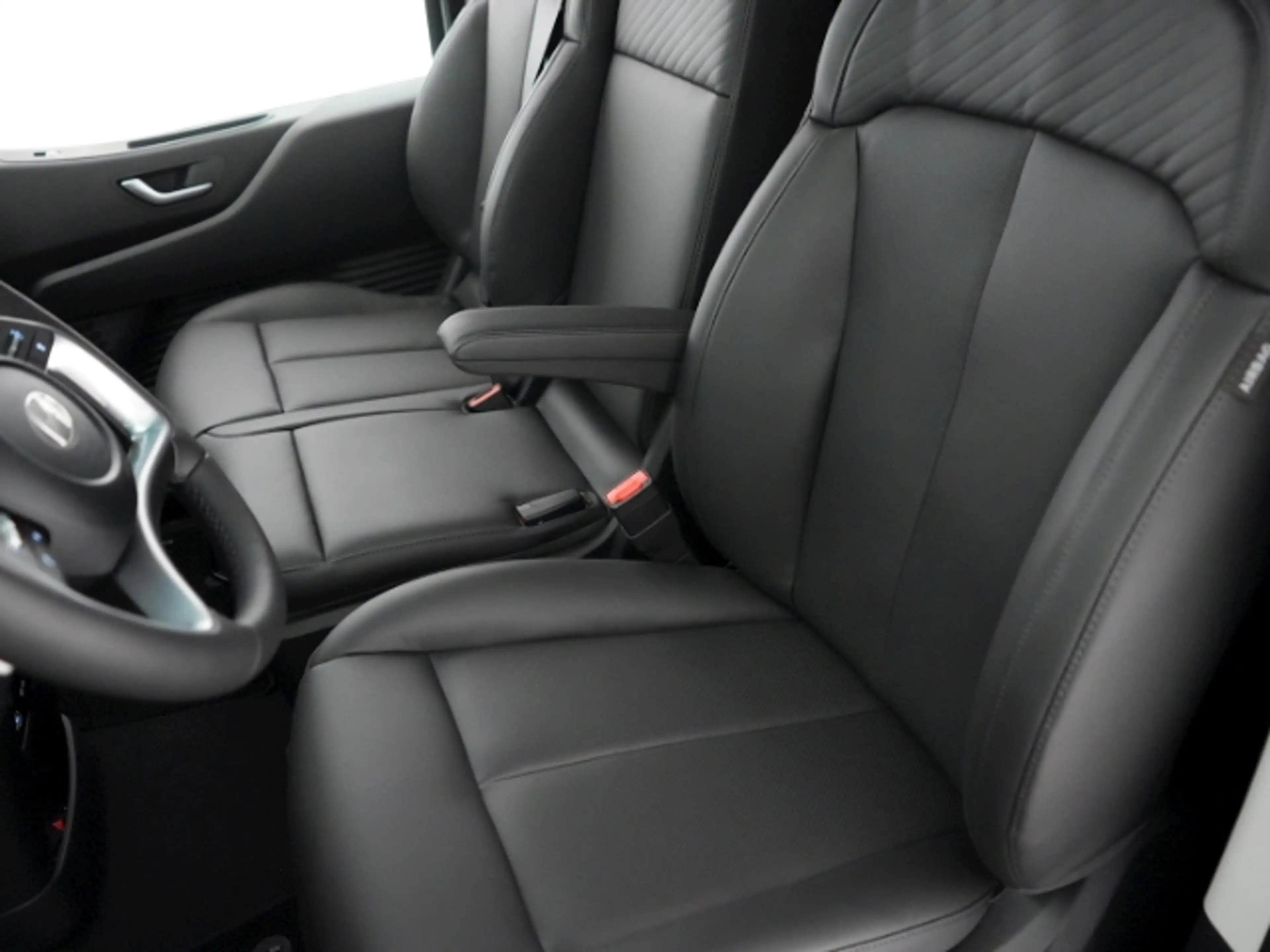 Hyundai STARIA HEV PRIME AT 9-SITZER+VOLL LED+360 GRAD KAMERA+NAV — photo 13