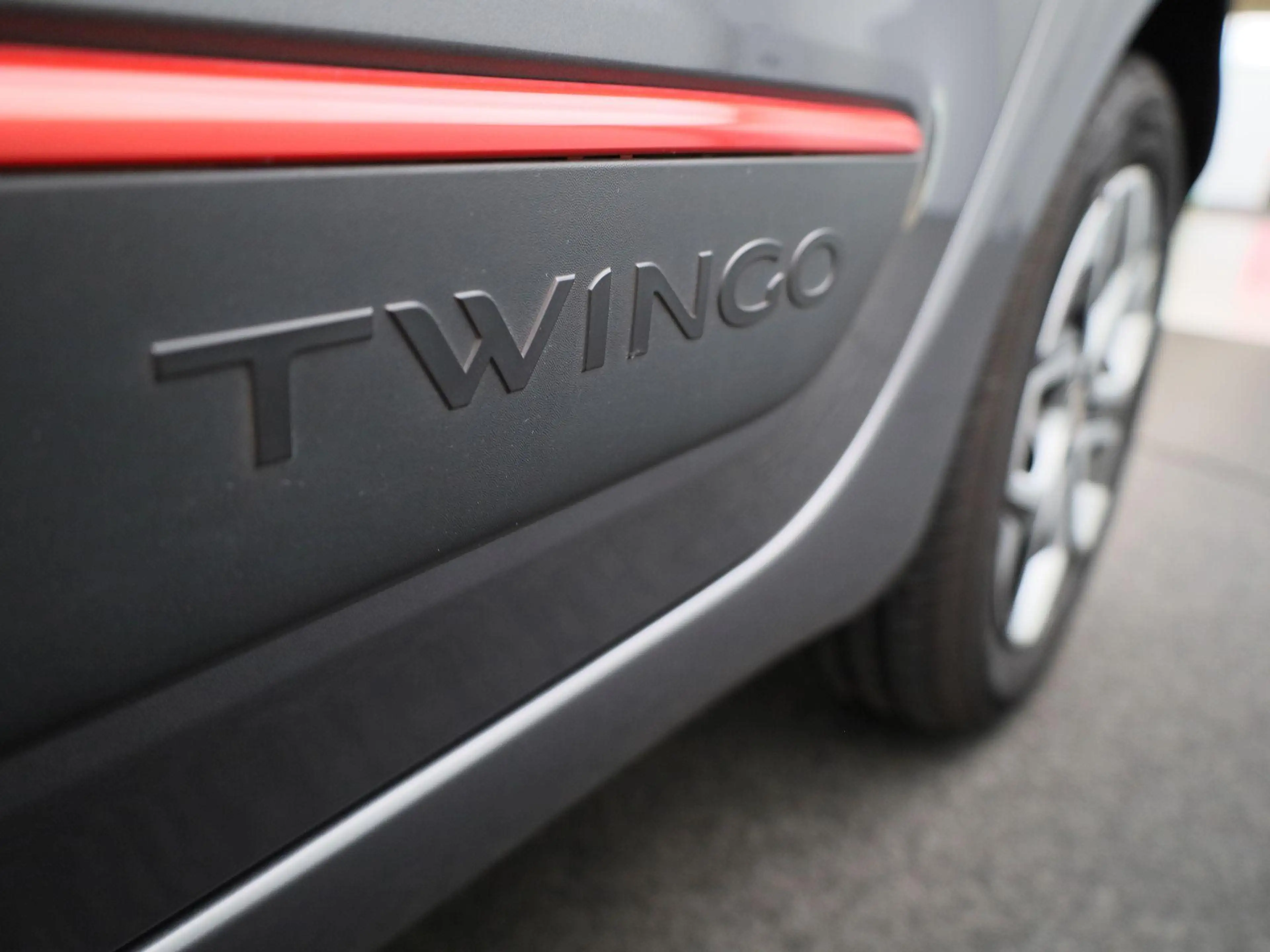 Renault Twingo 1.0 SCe Collection — photo 14