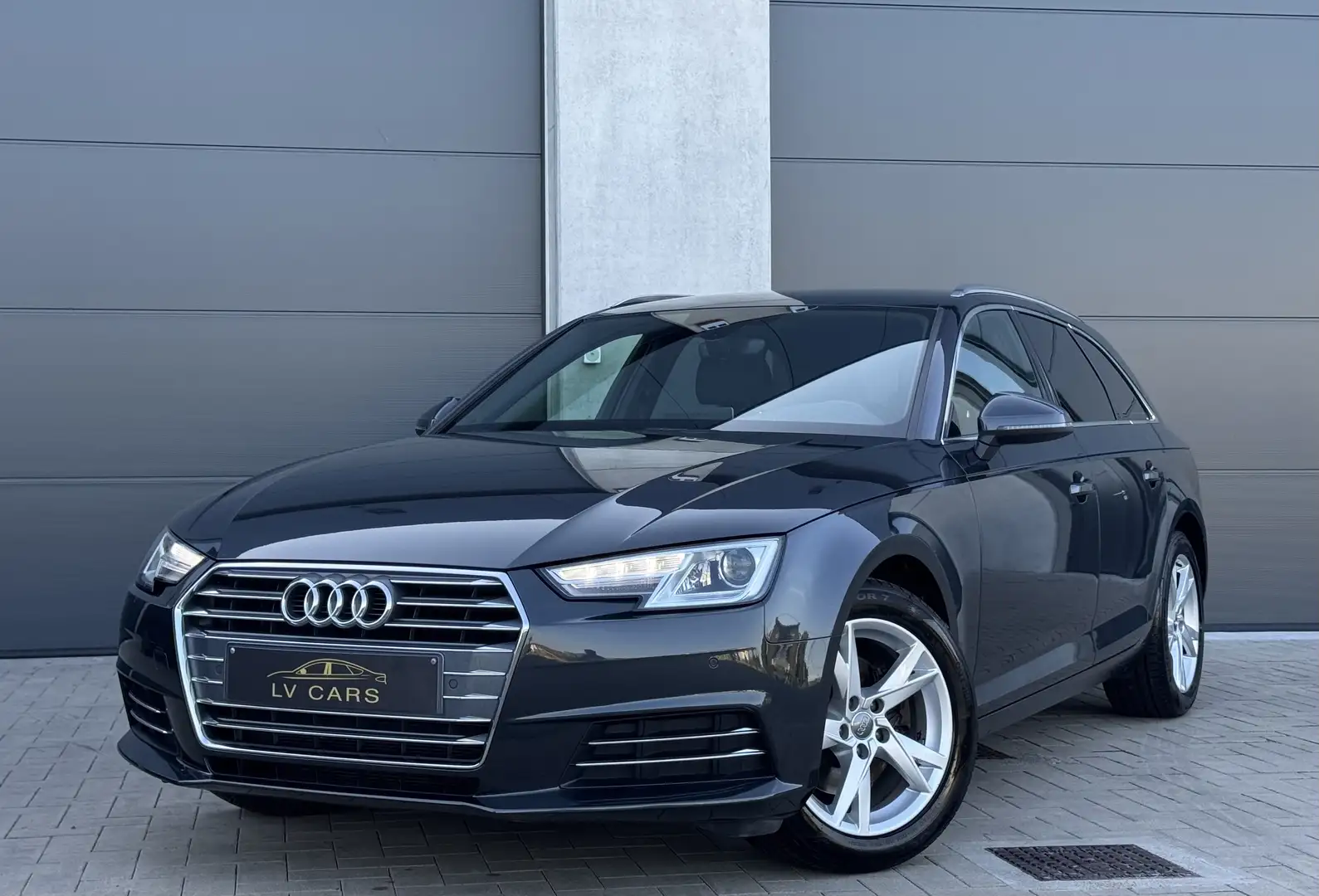 Audi A4 A4 Avant 1.4 TFSI S tronic sport Grijs - 1