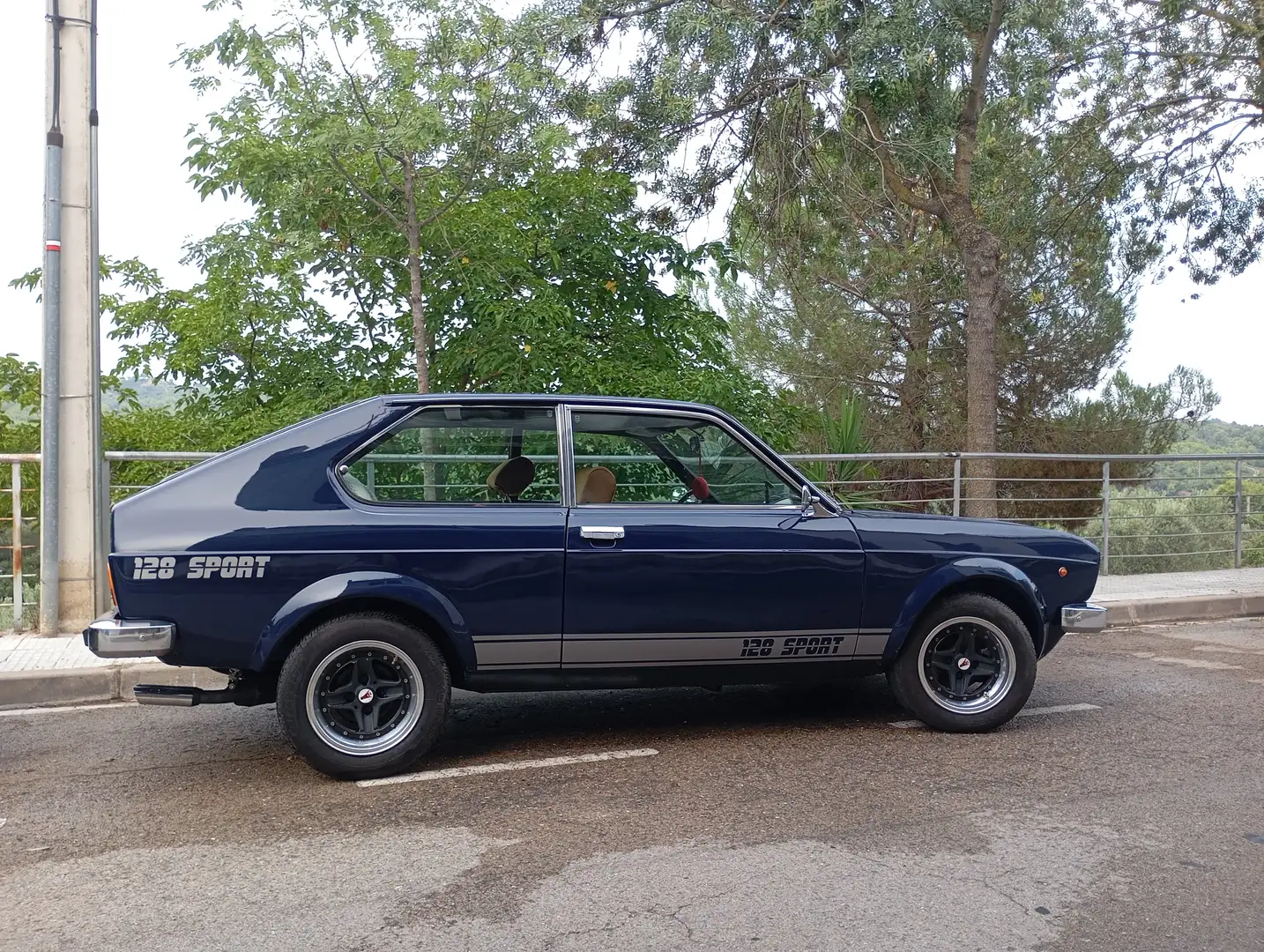 SEAT seat 128 sport Blau - 1