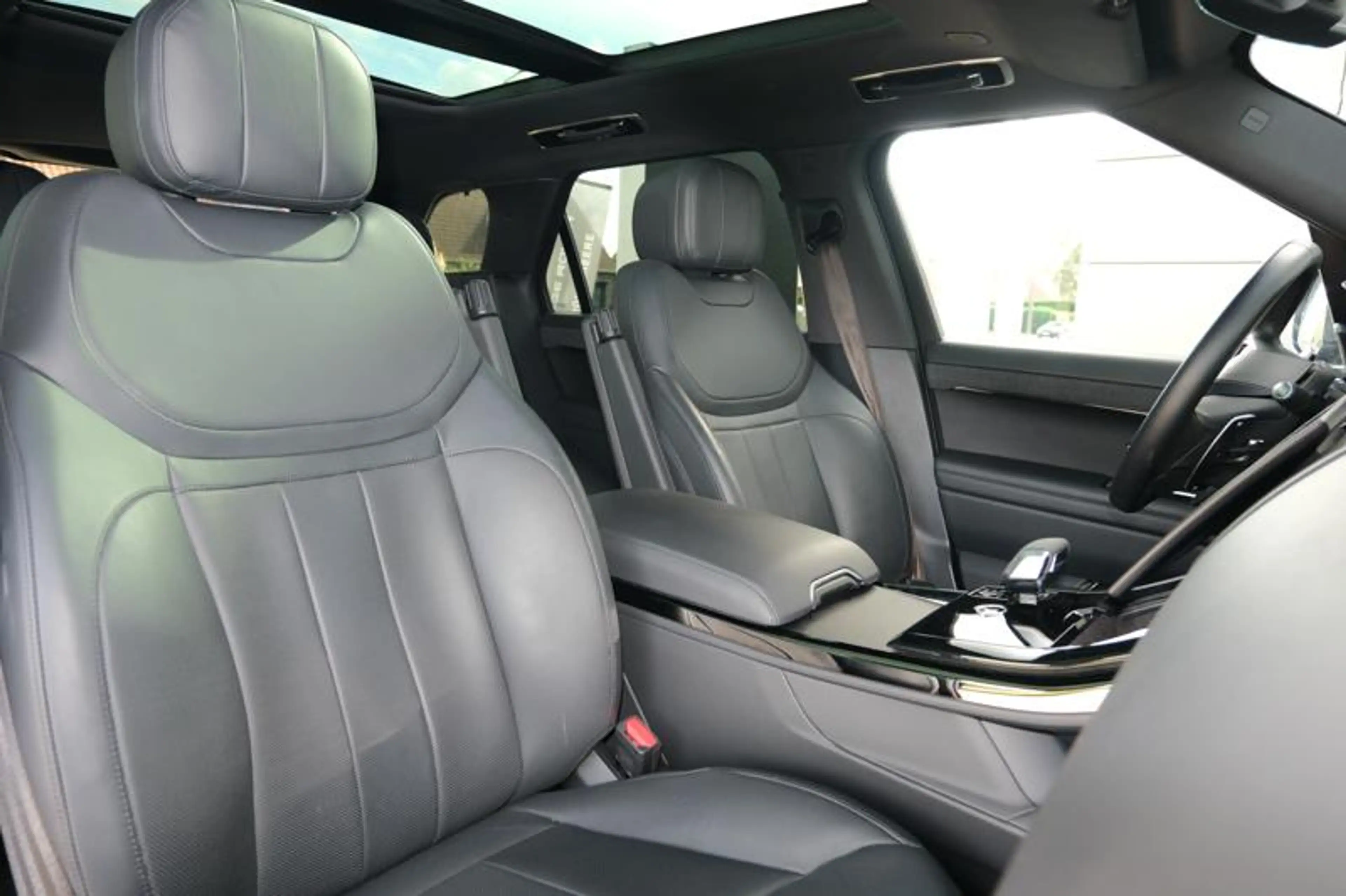 Land Rover Range Rover Sport P460e Dynamic SE | PANO | TOWB | SEAT VENT | MERID — photo 7