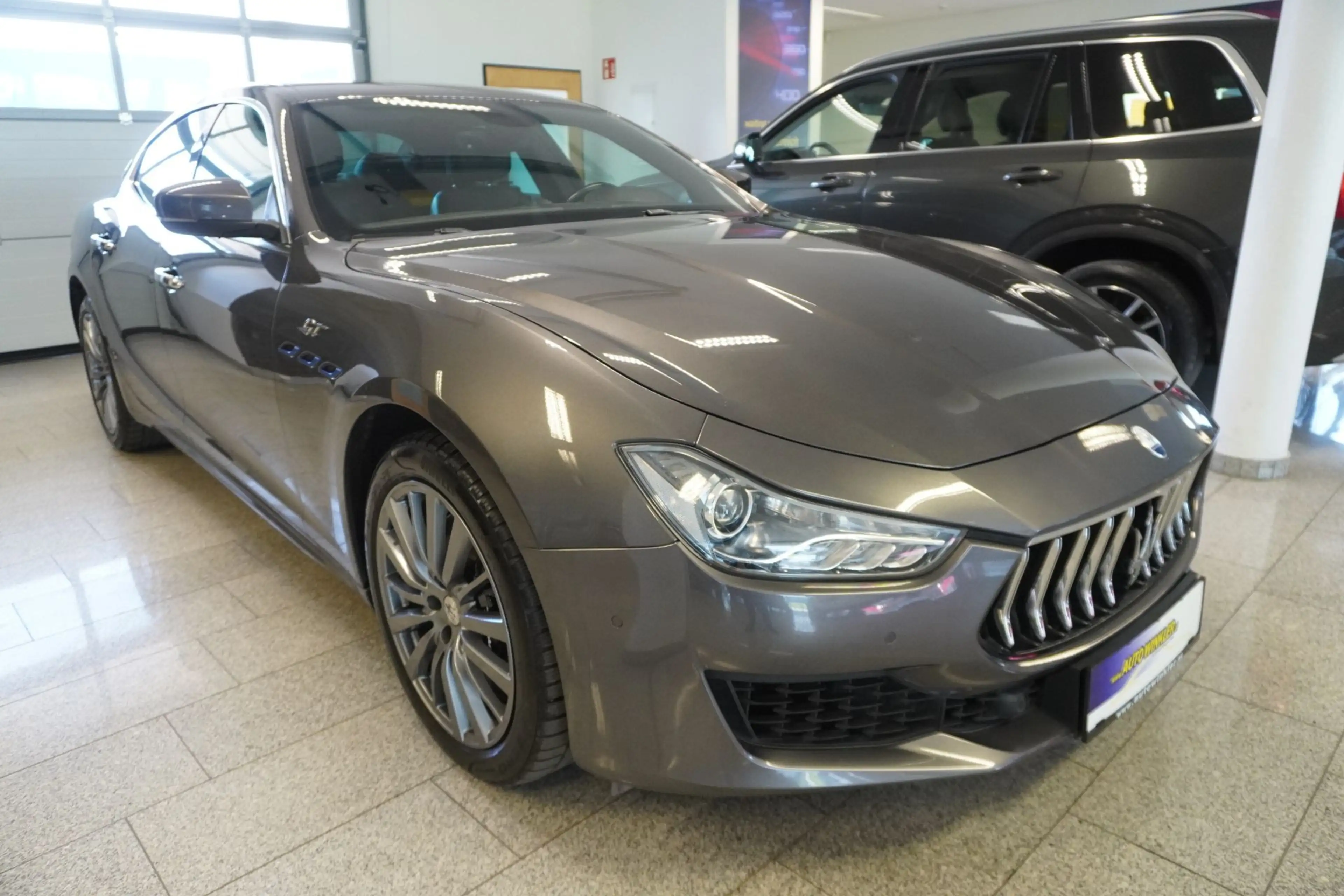 Maserati Ghibli GT 330 Aut. LED/Navi — photo 2