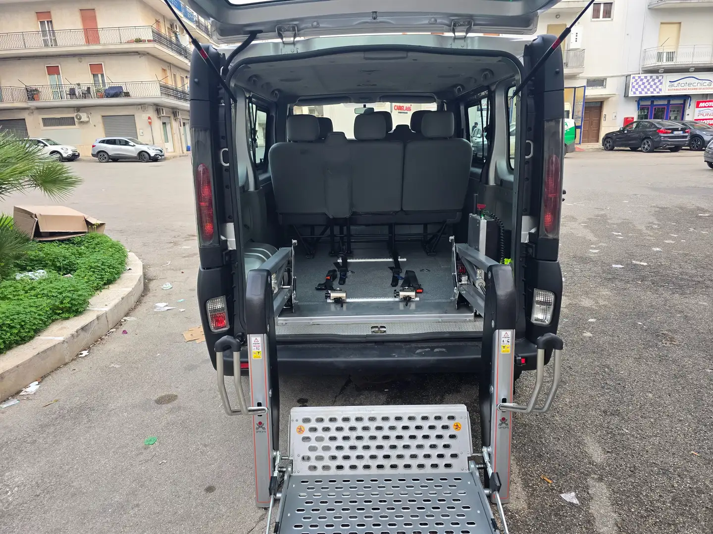 Nissan Primastar 1a SERIE DCI/100C Grigio - 2