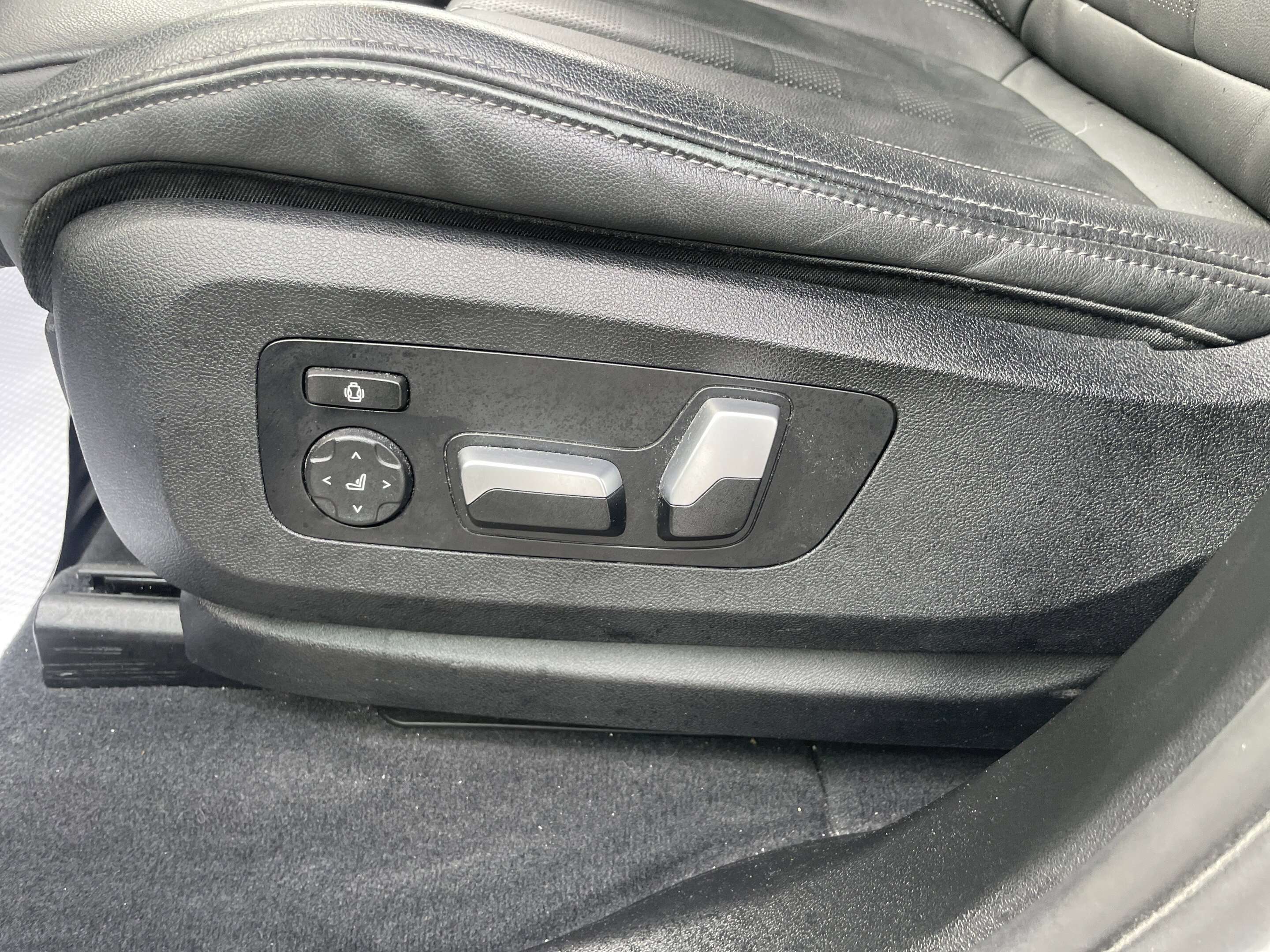 2021 BMW X5 3,000 cc 6 cyl thumb 23