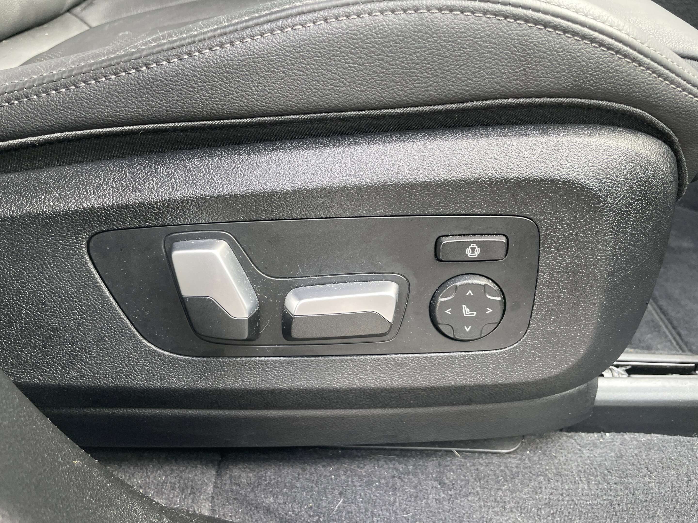 2021 BMW X5 3,000 cc 6 cyl thumb 24