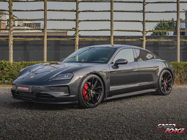 Porsche Taycan FACELIFT | PANO | Luchtvering | Bose | Sport Chron