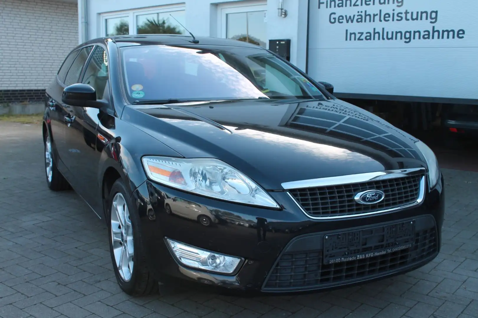 Ford Mondeo Turnier Trend Schwarz - 1