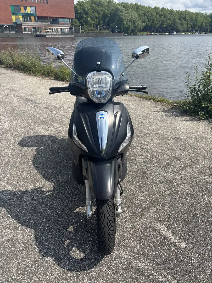 Piaggio Beverly 350 Police Zwart - 1