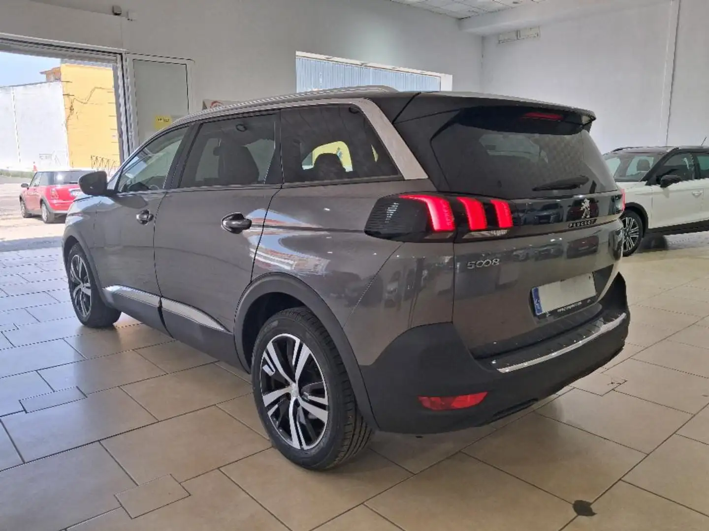 Peugeot 5008 1.2 PureTech S&S Allure 130 EAT8 Gris - 2