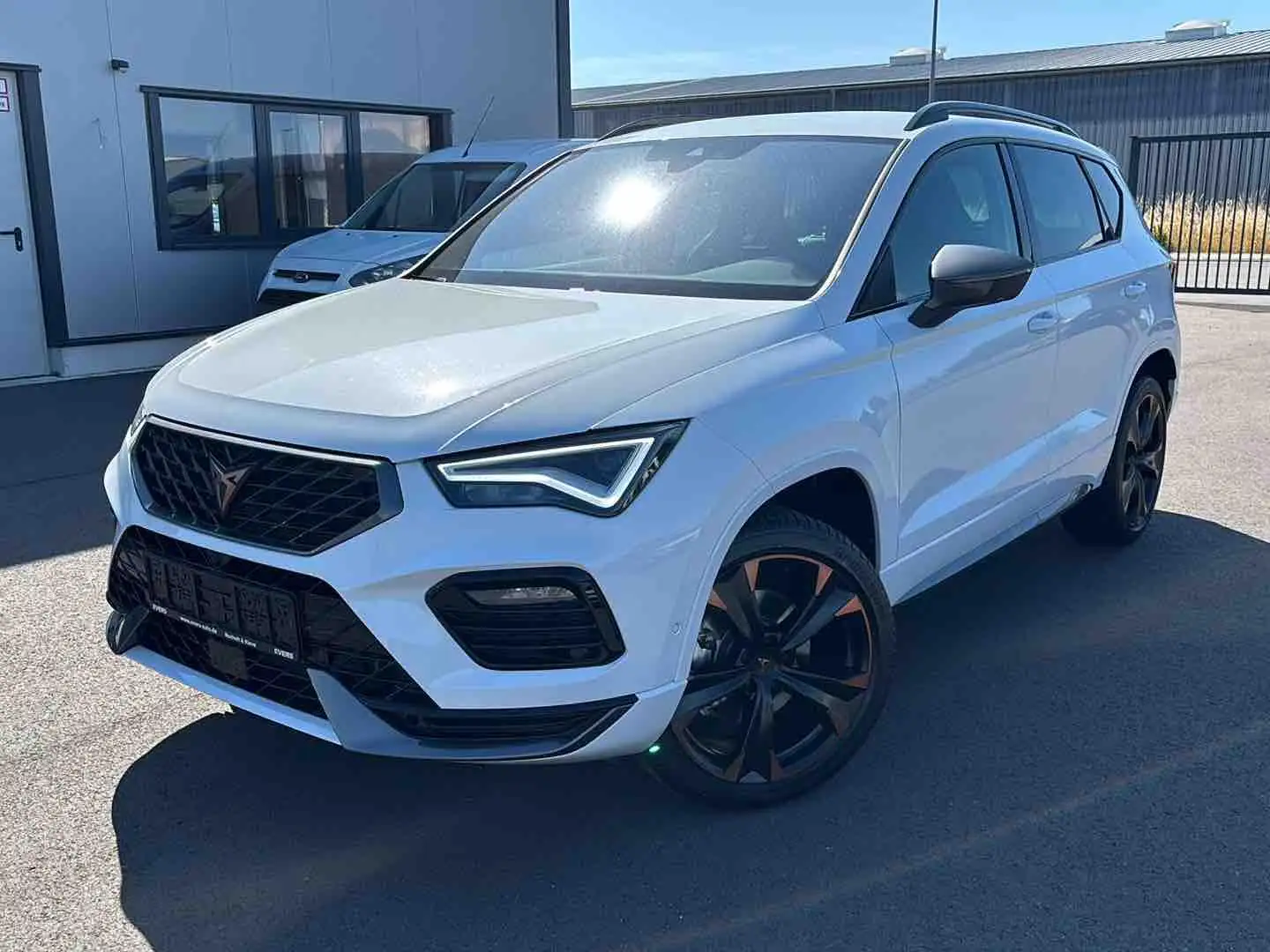 CUPRA Ateca 2.0 TSI DSG 4Drive AHK 360°-KAMERA MEMORY Weiß - 2