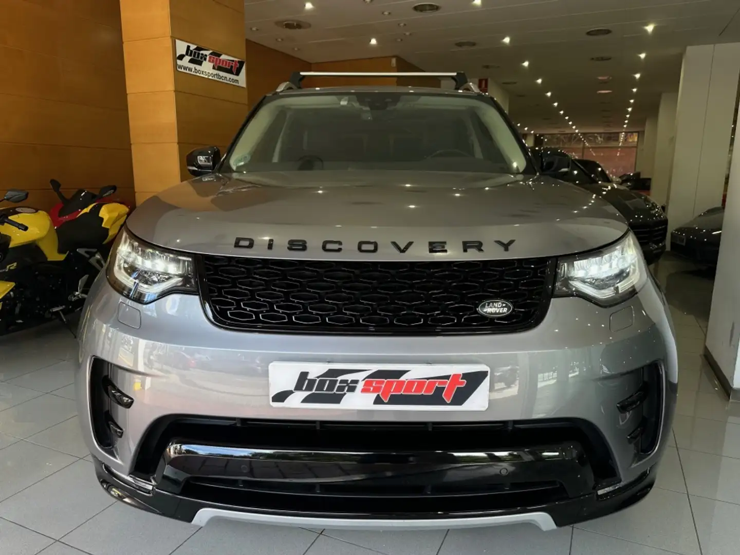 Land Rover Discovery 3.0SDV6 Landmark Aut. Gris - 2