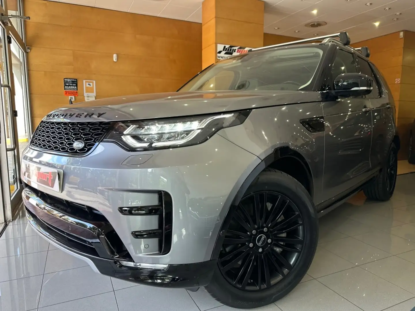 Land Rover Discovery 3.0SDV6 Landmark Aut. Gris - 1