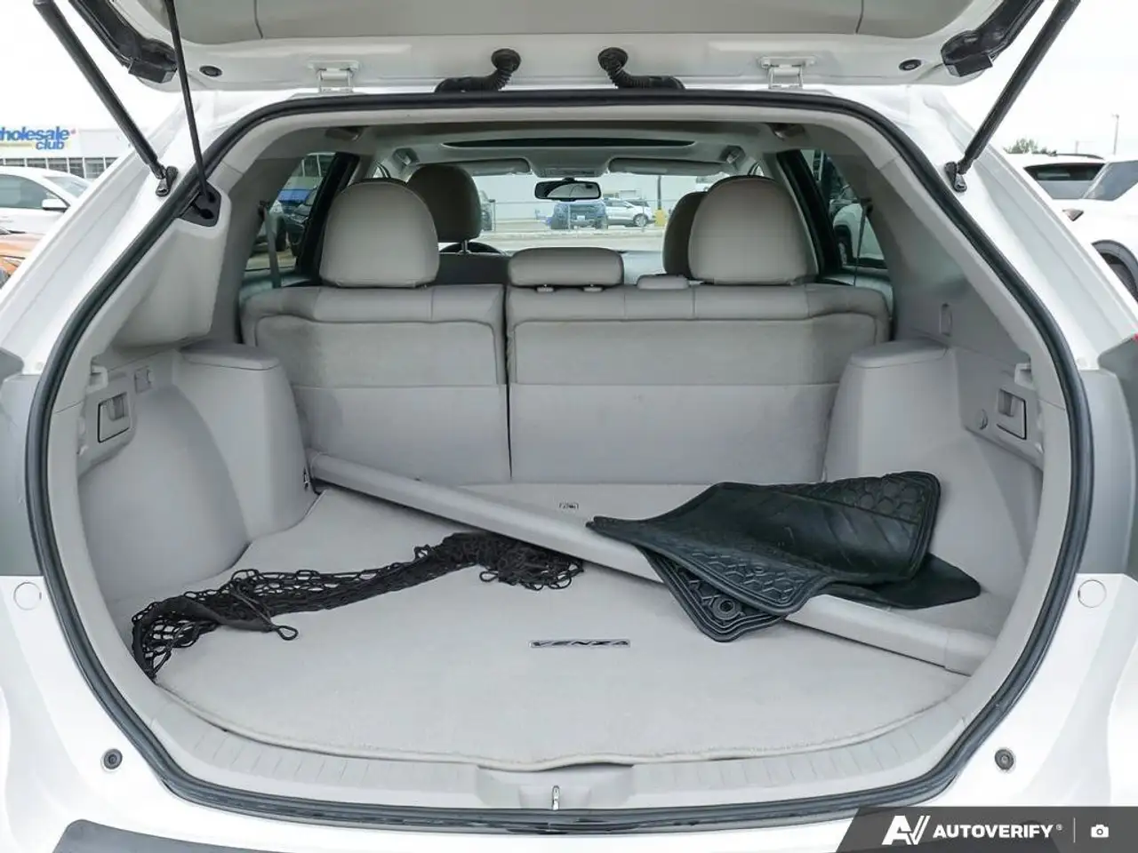 Toyota Venza снимка Toyota Venza