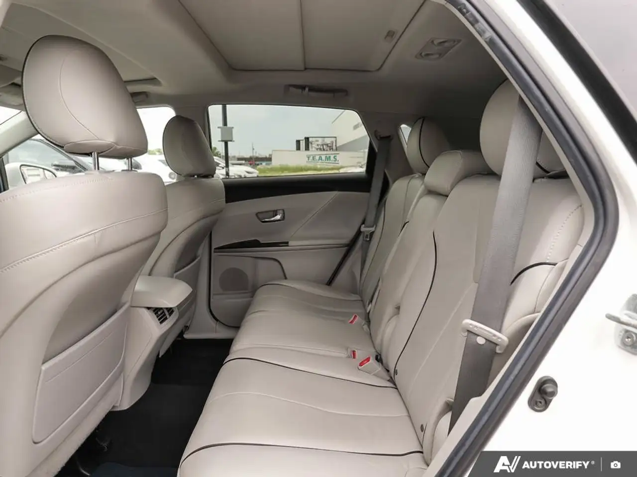 Toyota Venza снимка Toyota Venza