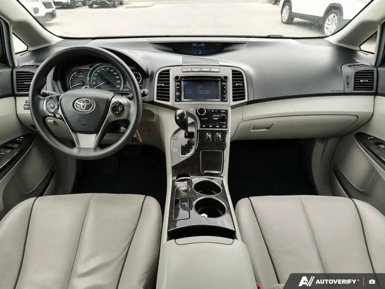Toyota Venza снимка Toyota Venza