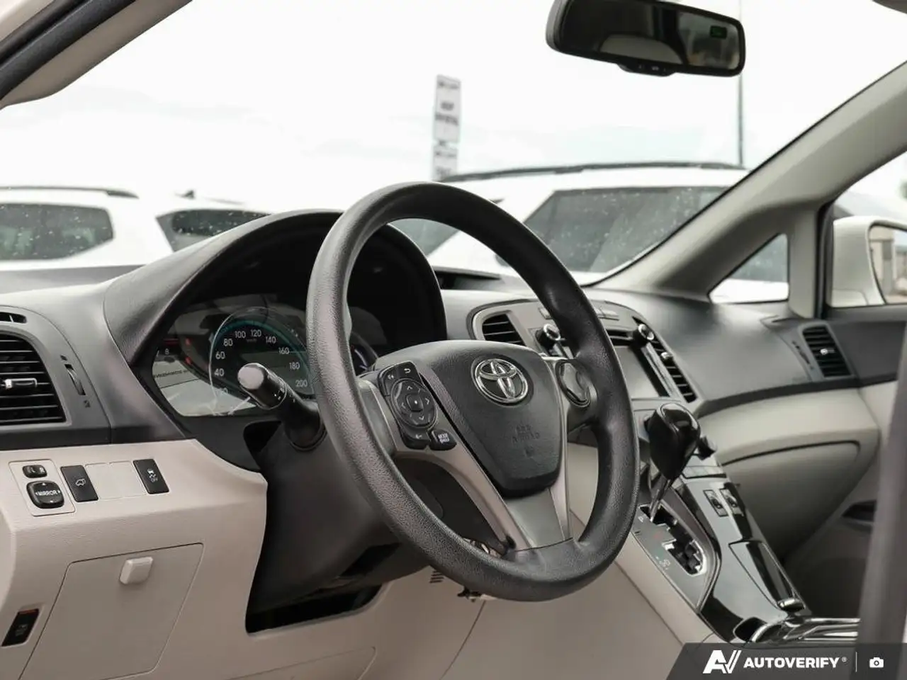 Toyota Venza снимка Toyota Venza