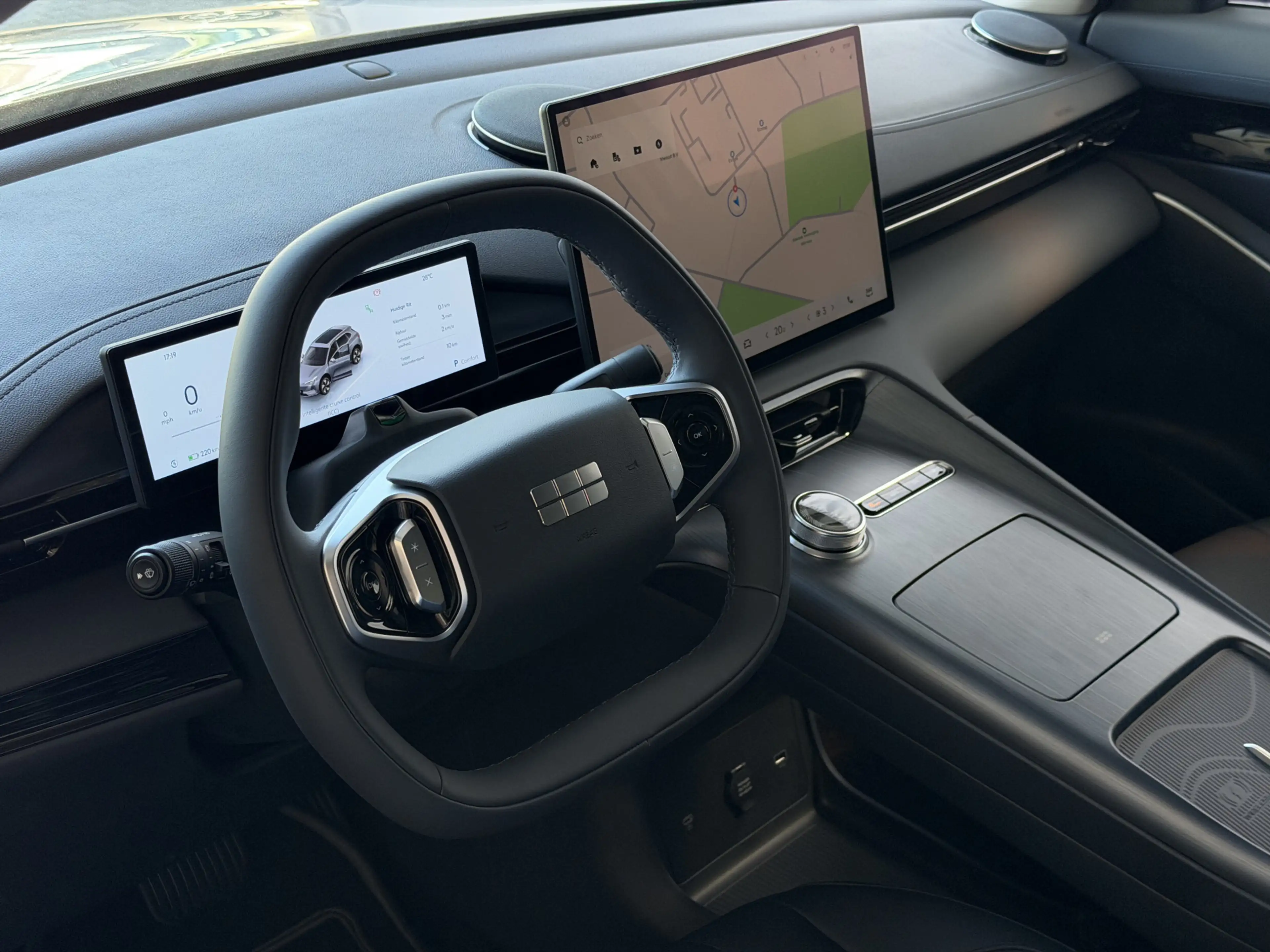 Geely E5 Pro+ 68 kWh | 475 km WLTP | Moonlight Silver 8 Jaa — photo 10