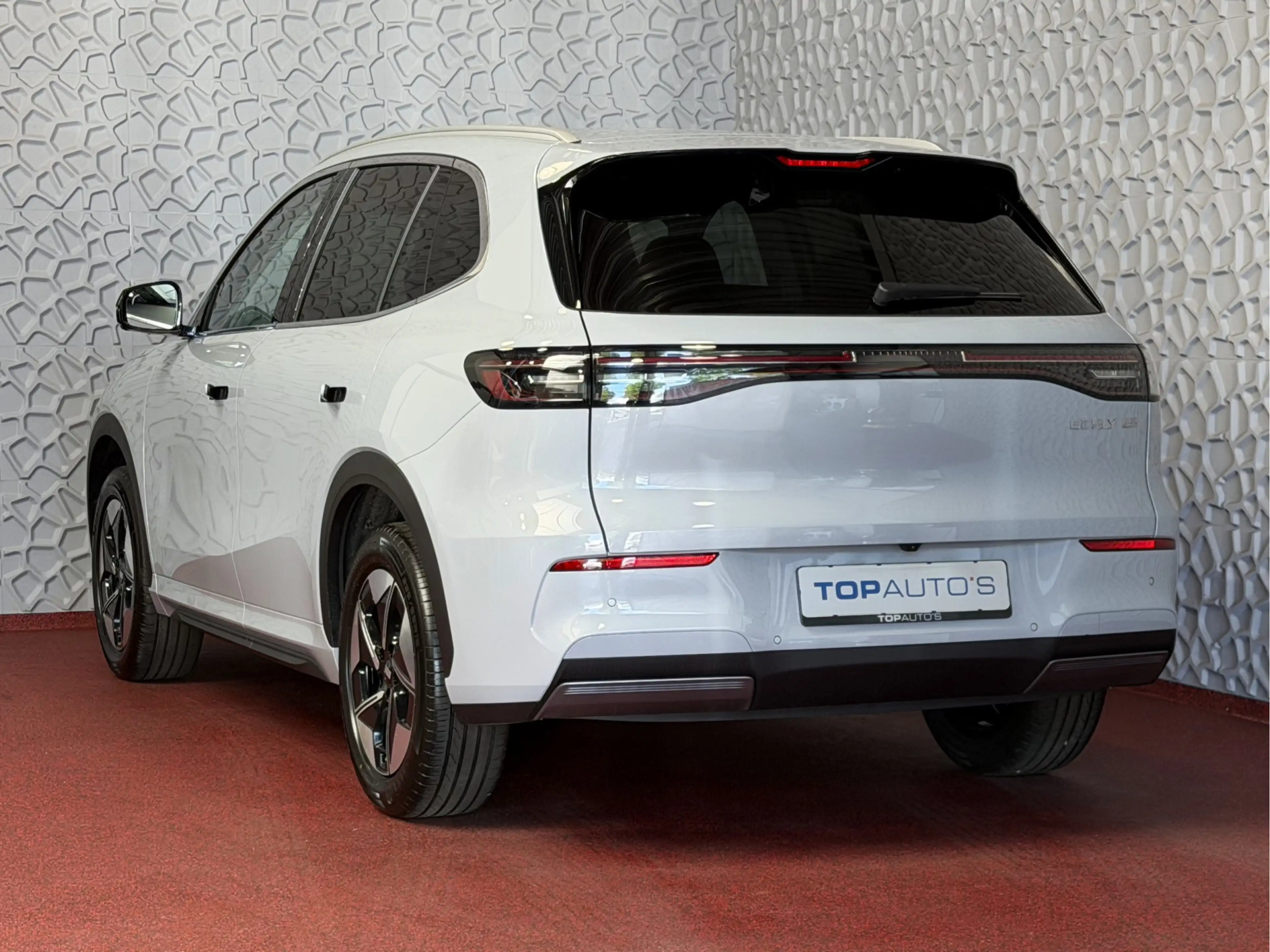Geely E5 Pro+ 68 kWh | 475 km WLTP | Moonlight Silver 8 Jaa — photo 2