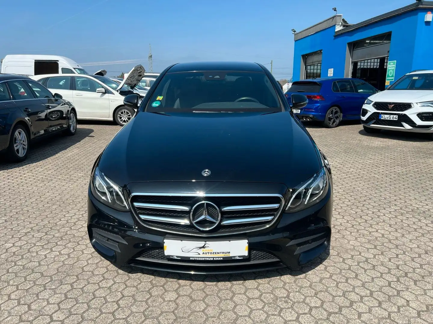 Mercedes-Benz E 200 AMG LED/NAVI/KAMERA/SHZ Nero - 2