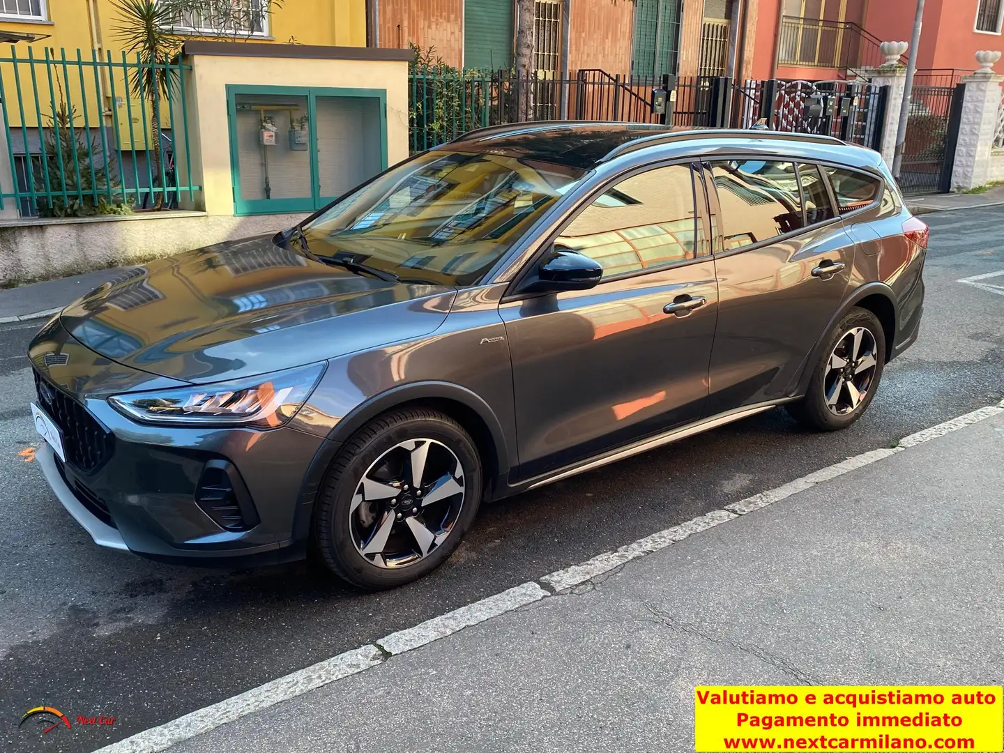 Ford Focus Focus Active SW 1.0 ecoboost h Design 125cv Gris - 1