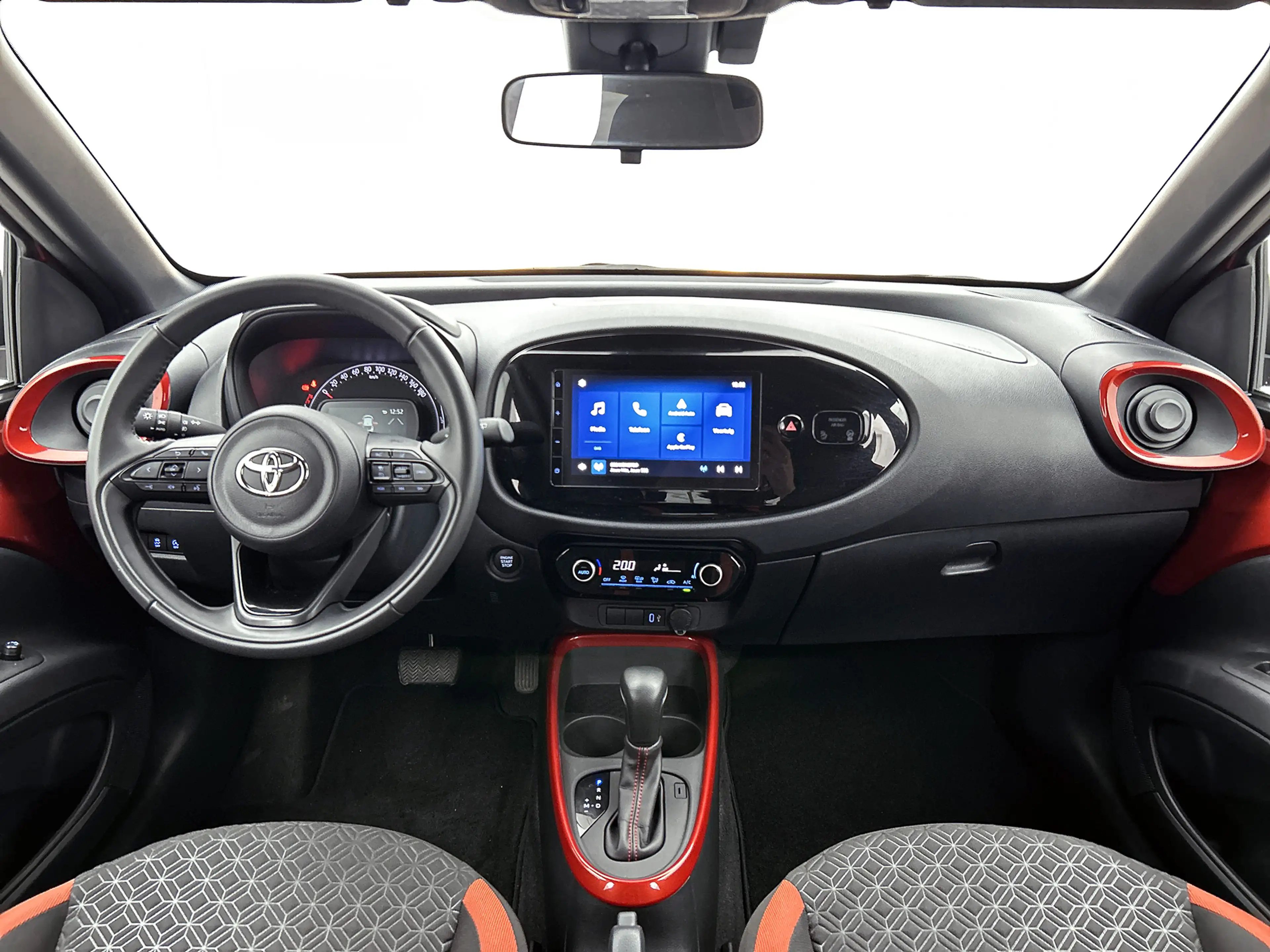 Toyota Aygo X 1.0 VVT-i S-CVT Pulse + | BTW Voertuig | Parkeerse — photo 4