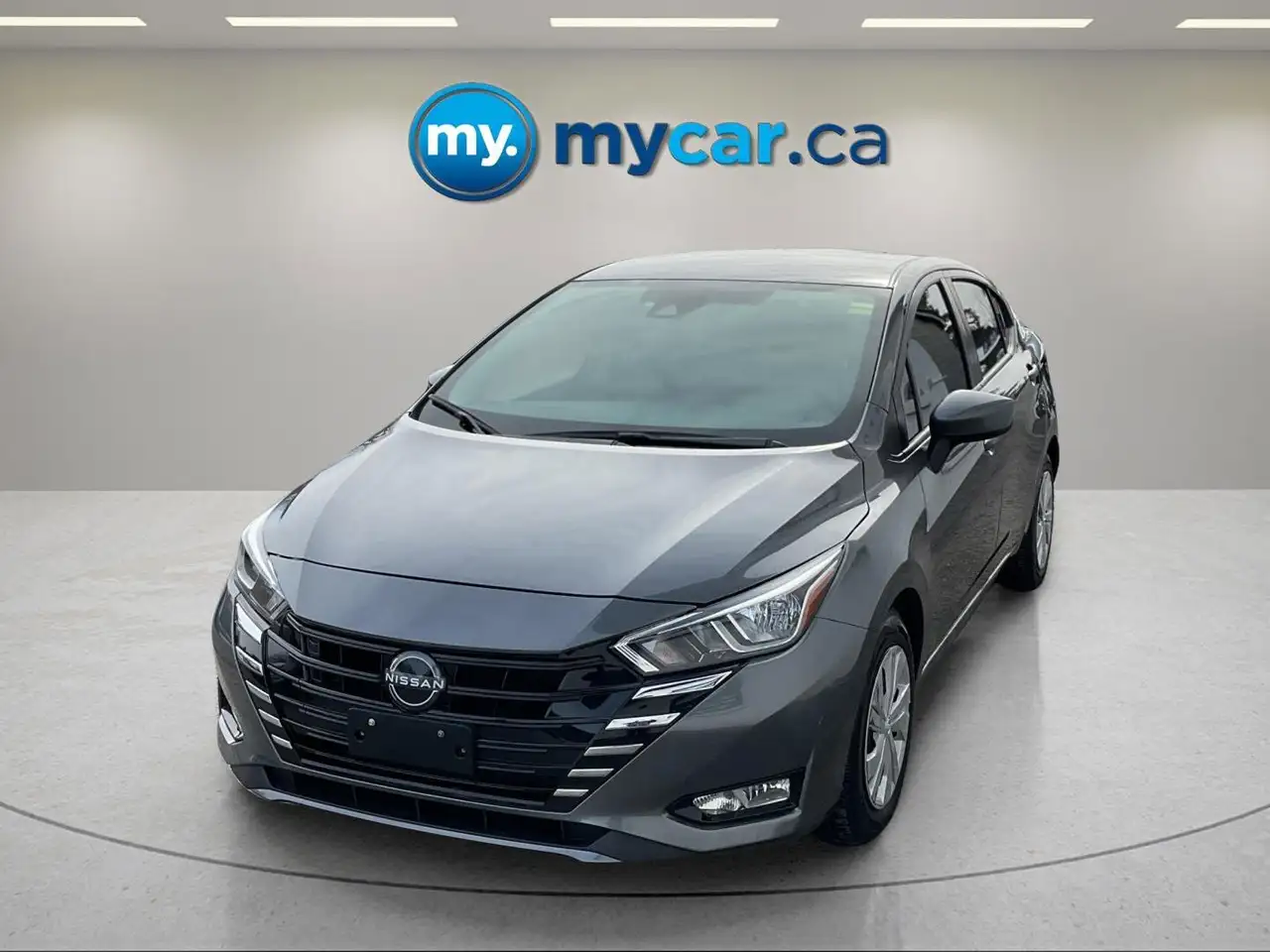 Nissan Versa снимка Nissan Versa