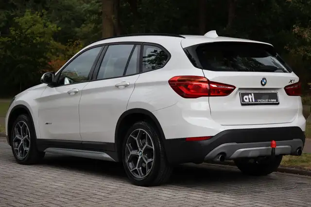 BMW X1 view 4