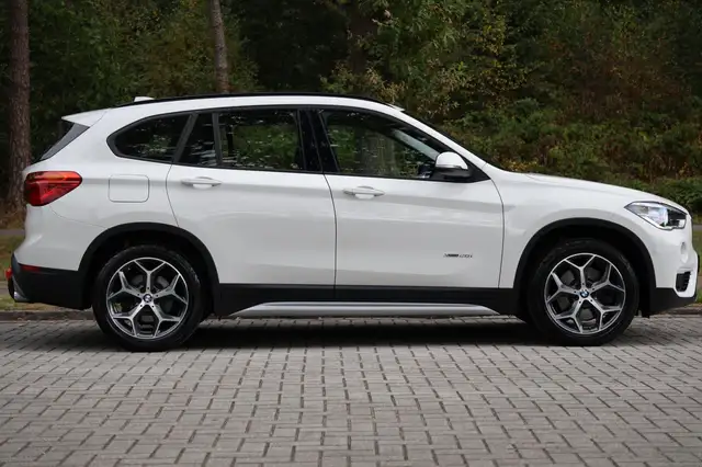 BMW X1 view 7
