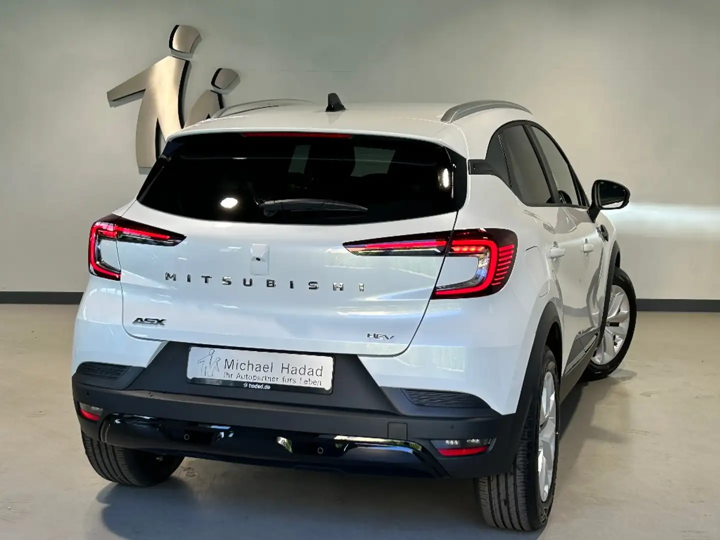 Mitsubishi ASX 1.6 HEV Hybrid PLUS +++ neues Modell +++ White - 2
