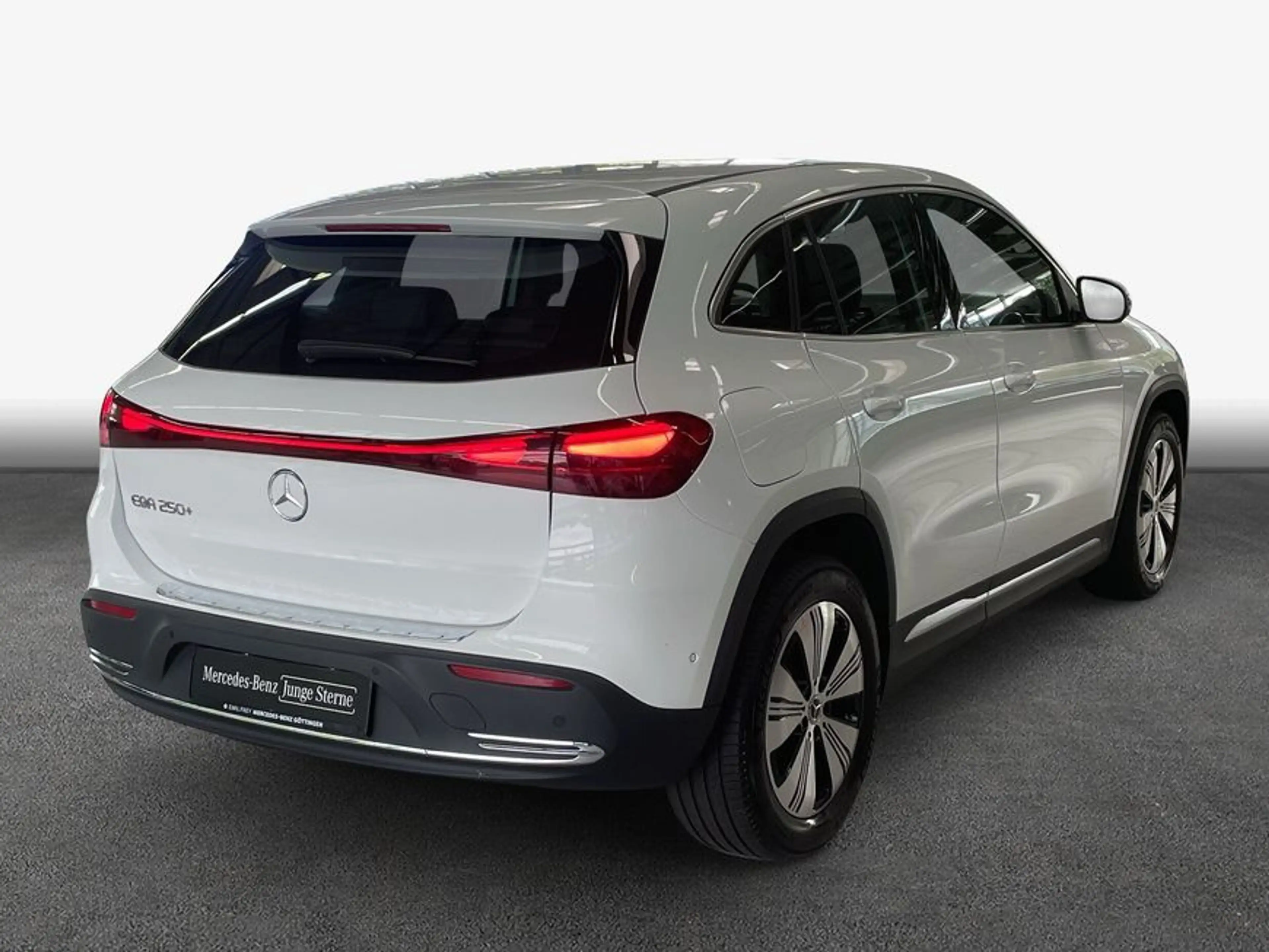 Mercedes-Benz EQA 250 EQA — photo 2